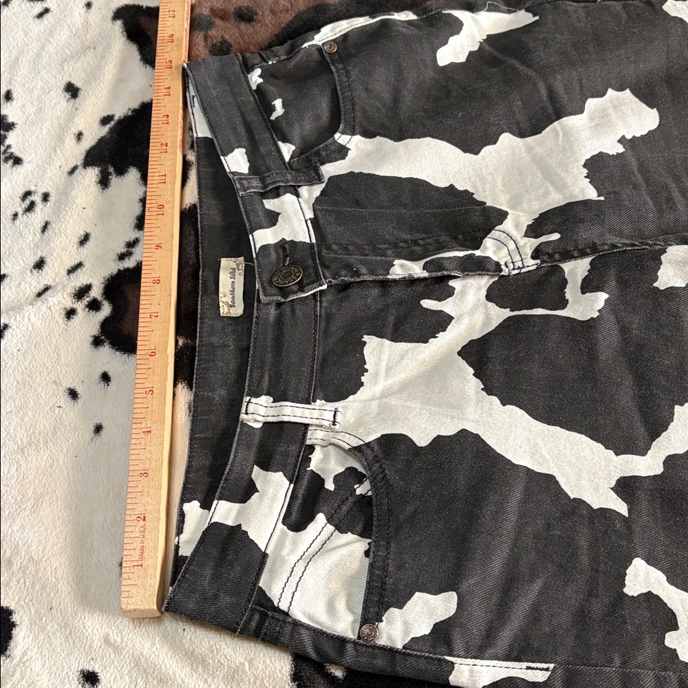 Southern Stitch Black and White Cow Print Pants; Size M - Picture 5 of 6